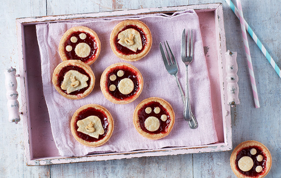 Gather your Squirrels for a Duggee-inspired tea party with our easy-to-make jam tarts, and experiment with the paw-some toppings.