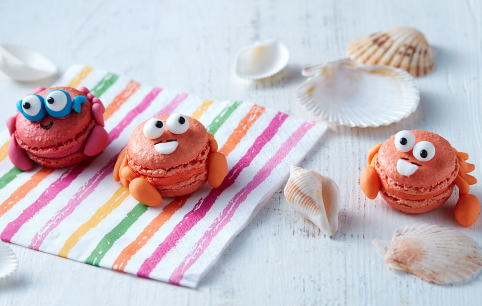 Mr and Mr Crab Macarons